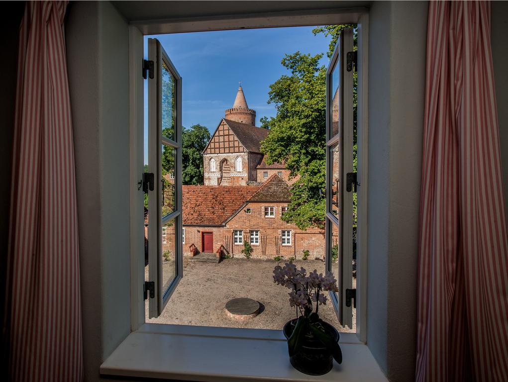 Burghotel Stargard Burg Stargard エクステリア 写真